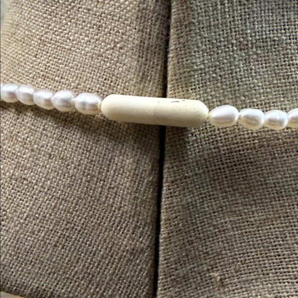 Fashion Jewelry White and Brown Pearl Necklace - Picture 5 of 5